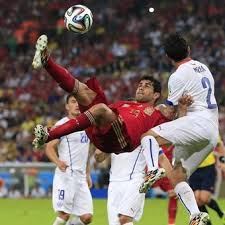 El atlético anunció este lunes que diego costa será finalmente intervenido quirúrgicamente esta semana en brasil de sus molestias en el quinto metatarsiano del pie izquierdo, después de que tanto el delantero como los servicios médicos del club hayan valorado si intervenir o seguir un tratamiento. El Giro De Diego Costa Ahora Quiero Que Brasil Gane La Copa
