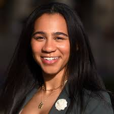 Della Fleetwood-Sherrod Humanitarian Scholarship