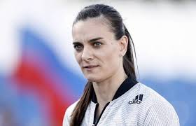 Все желающие могут исполнить одну из предлагаемых композиций и выложить видеозапись в своем аккаунте. Elena Isinbaeva Nameknula Na Nepriyazn K Olge Buzovoj