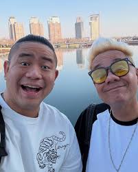 你好 from Zhengzhou! 👋🏼 We started the journey hiking our way to the  historic Shaolin Temple. Ok just kidding we took bus. Stay tuned to CLASS  95 as we bring you Muttons