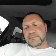 Jesse Hedrick's Instagram, Twitter & Facebook