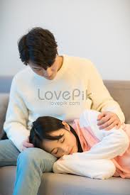 Download contoh spanduk bukber ramadhan 1440 h for. Gadis Tidur Di Sofa Gambar Unduh Gratis Foto 500806401 Format Gambar Jpg Lovepik Com