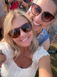 Alyson Paige's Instagram, Twitter & Facebook