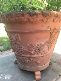I have had these green plastic planters for. Diy Faux Aged Concrete Planters Our Southern Home