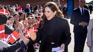 Recuperada y con estilo: la reina Mary regresa a la vida pública tras su  baja por enfermedad