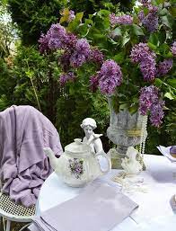 How To Grow And Care For Lilacs Cottagesandbungalowsmag Com Cottagegarden Lilac Flowers Gardening Lilac Plant Cottage Style Decor Cottage Style