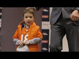 The pair married on 17 march 2001. 4 Year Old Son Of Peyton Manning Gets All The Attention At Press Conference Youtube