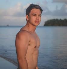 His birthday, what he did before fame, his family life, fun trivia facts, popularity rankings, and more. Dominic Roque Home Facebook