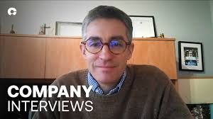 Gold's Ascent to $3,000