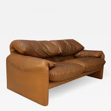 Consult more information with the online store of naharro furniture. Vico Magistretti Maralunga Sofa By Vico Magistretti For Cassina