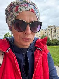 Štakori preuzeli pločnike, haustore, a vjerovatno imaju i svoju mjesnu  zajednicu. Topli pozdravi s Dobrinje! #ŠtakorTura2025 #PozdraviSDobrinje  #NationalRatographic #UrbanSafari Na fotografiji primjerak jednog malog  štakora 🤫