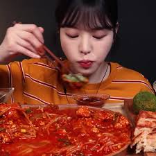 Hello everyone ! This is Boki, Today, I brought fried tripe with steamed  seafood and rice balls + pollack cheese potato pancakes as a side dish!, It  was a little greasy because of fried gopchang, but ...