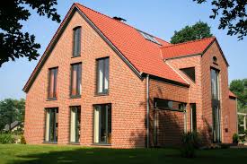 einfamilienhaus mit patina glatt einfamilienhaus rotes dach hauser klinker