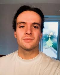 Julie Sines's Instagram, Twitter & Facebook