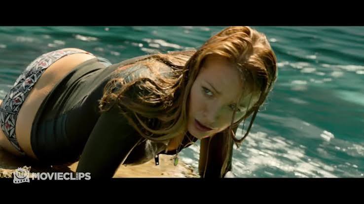 The Shallows: Nancy's Dangerous Swim Scene Explained