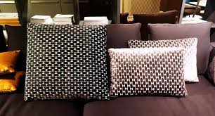 Cuscino moderno su livingo » prezzi scontati le migliori marche. B B Italia Cuscini Decorativi In Velluto Lesina Shop