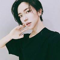 Armin Howard (arminek11)