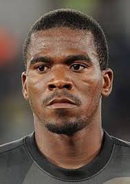 He was reportedly attacked after men entered his girlfriend's house in vosloorus. Senzo Meyiwa Wikipedia