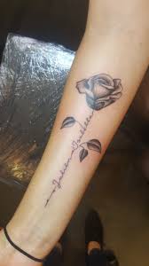 Flower Name Tattoo Made By Inkt Prikkers Bente Blok Tattoos For Daughters Rose Tattoo With Name Rose Tattoos