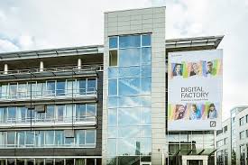 Kontaktdaten und hotline der deutschen bank. Deutsche Bank Eroffnet Digitalfabrik In Frankfurt Deutsche Bank