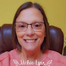 I mean does it get any cuter? 💗🦆🦆🦆🪩 And by it, I mean both Taryn & the  new sequined duck sweatshirt at Palomino! ☺️☺️☺️ ‼️We love having Taryn as  part of our