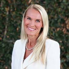 Pamela Holifield's Instagram, Twitter & Facebook