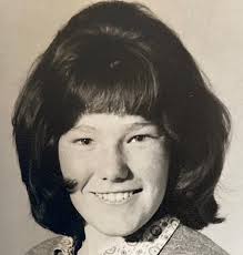 I'm so indecisive about her hair. Dark, then light, then dark again.