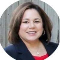 Lori Aragon's Instagram, Twitter & Facebook