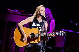 Sheryl Crow Sells Her Tesla and Donates Proceeds to NPR in Protest of Elon  Musk
