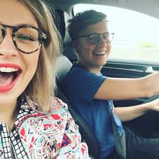 Maar laat mij voor al de meisjes maar de persoon zijn aan wie ik op mijn 16de beeld joris casaer. Dit Is Het Nieuwe Lief Van Julie Van Den Steen Celebs Flair Kapsels Instagram