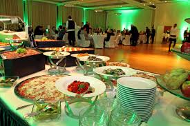 Blick Uber Das Buffet In Hildesheim Buffet Veranstaltung Feiern