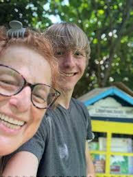 Gayle Stauffer's Instagram, Twitter & Facebook