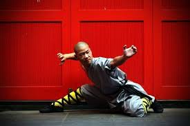 40 Peaceful And Solid Shaolin Monk Martial Art Demonstrations Bored Art Shaolin Monks Shaolin Kung Fu