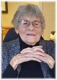 Eleanor Proctor's Instagram, Twitter & Facebook