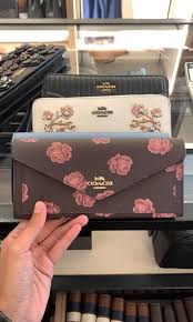 coach retai long wallet 門市現貨 在旋轉拍賣 wallet stuff to buy electronic products