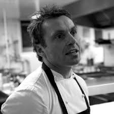 Jantar romântico com afrodisíaco e vinho raro sai por R$ 237 mil