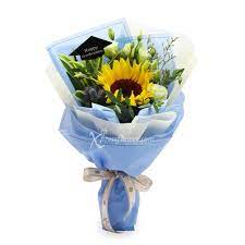 Jul 20, 2021 · had a seamless experience with noel gifts team from the delivery to the venue set up. 6 Best Graduation Bouquets For Him In Singapore The Bud Box