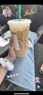 Get creative and add a mocha drizzle on top to really treat your tastebuds. Starbucks Coffee Vanilla Iced Coffee Dunkin Donuts Coffee Drinks Starbucks Coffee