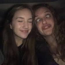 Vanessa Acton (@VanessActon1)