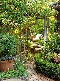 Modern Backyard Garden Ideas To Help You Design Your Own Little Heaven Near Your House Backyard Beautiful Gardens Outdoor Gardens