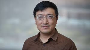 Lara Walden's Instagram, Twitter & Facebook