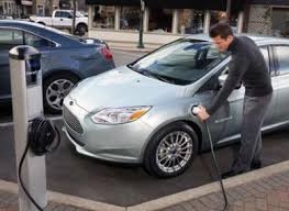 This provides a tax credit for buyers of phev a minimum of $2500 plus an additional $417 per kwh for hybrid batteries greater than 4 kwh! 2012 Plug In Hybrid And Electric Car Tax Credit Information Autobytel Com