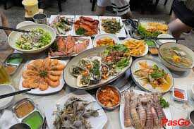 Top 10+ Nhà hàng ngon Bãi Cháy đáng thử nhất khi đến Hạ Long