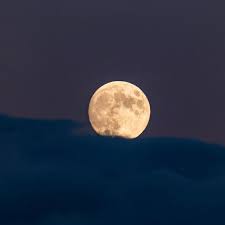 Fun Facts About the Moon: 15 Interesting Moon Facts