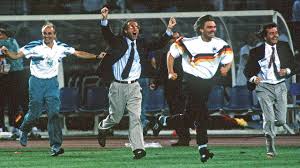 Deutsche fußballnationalmannschaft or die mannschaft) represents germany in men's international football and played its first match in 1908. Niersbach Zur Wm 1990 Es War Schon Damals Die Mannschaft Dfb Deutscher Fussball Bund E V