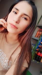 Noemi Arias y "Los Chicos Fieles"