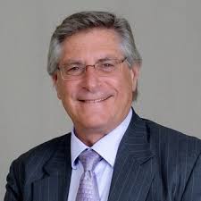 Dana Blatt's Instagram, Twitter & Facebook