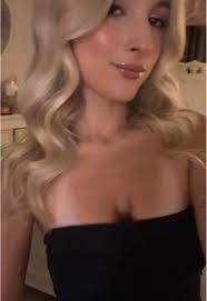 Elizabeth Mocek's Instagram, Twitter & Facebook