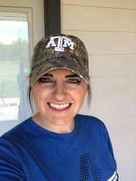 I'm a Art teacher for 12 years in Harlingen High School in Harlingen TX ...  staff bathroom pic holding copies right before class.... of course 😬🤪