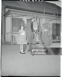 128 Julia Faye Photos & High Res Pictures - Getty Images